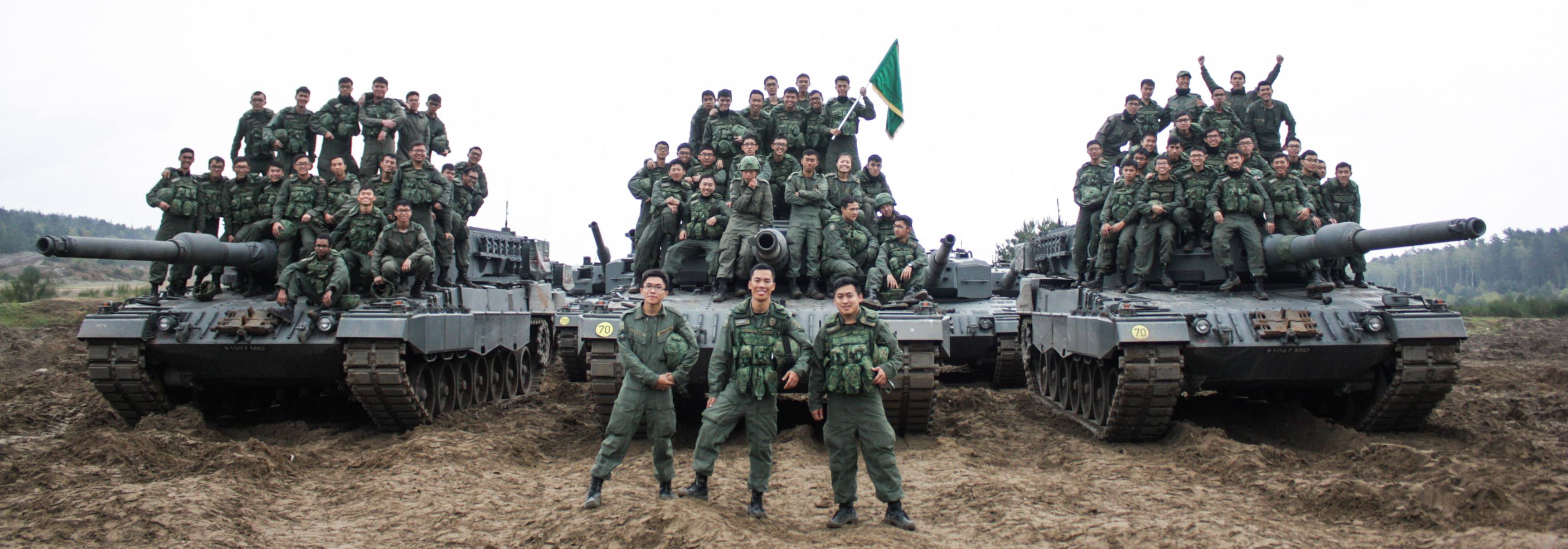 Leopard tanks on firing range